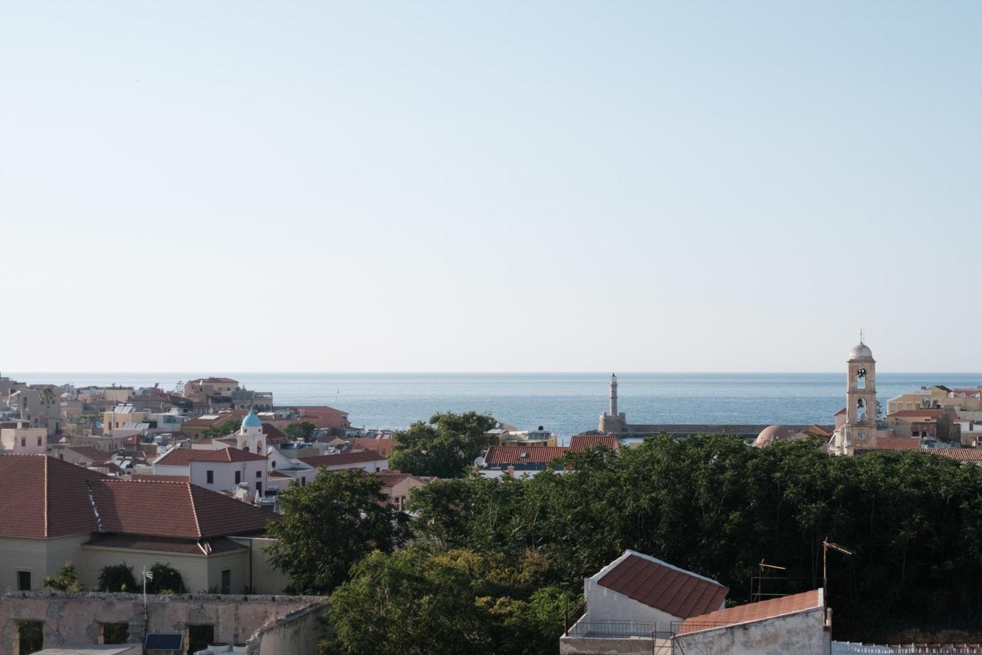 Sky-high 70sqm Penthouse W. Stunning Views - 05 Khania