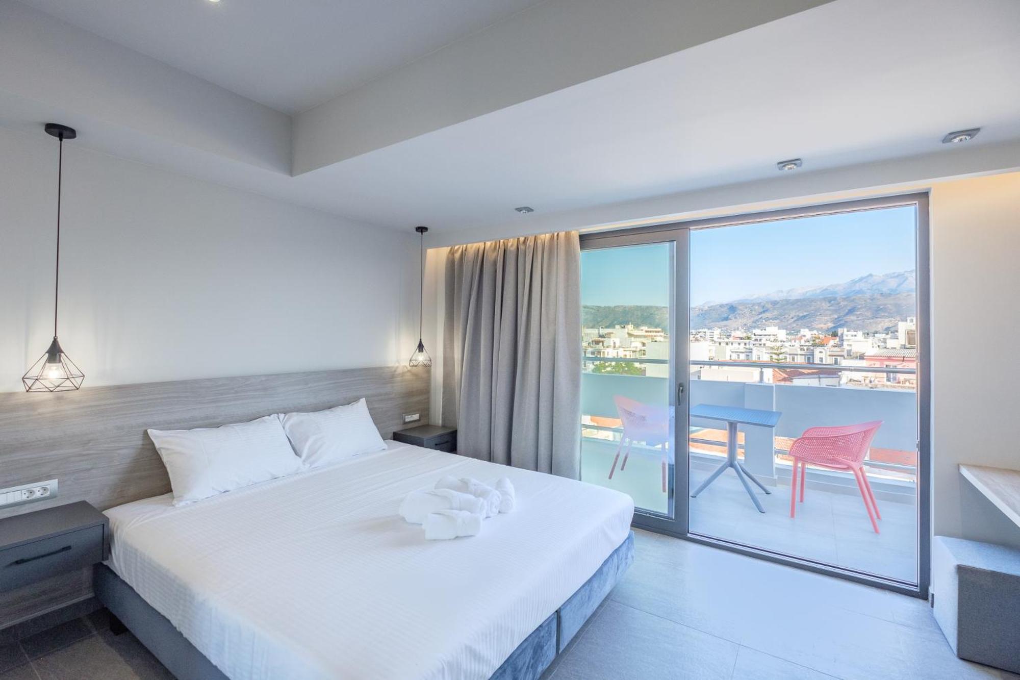 Sky-high 70sqm Penthouse W. Stunning Views - 05 Leilighet