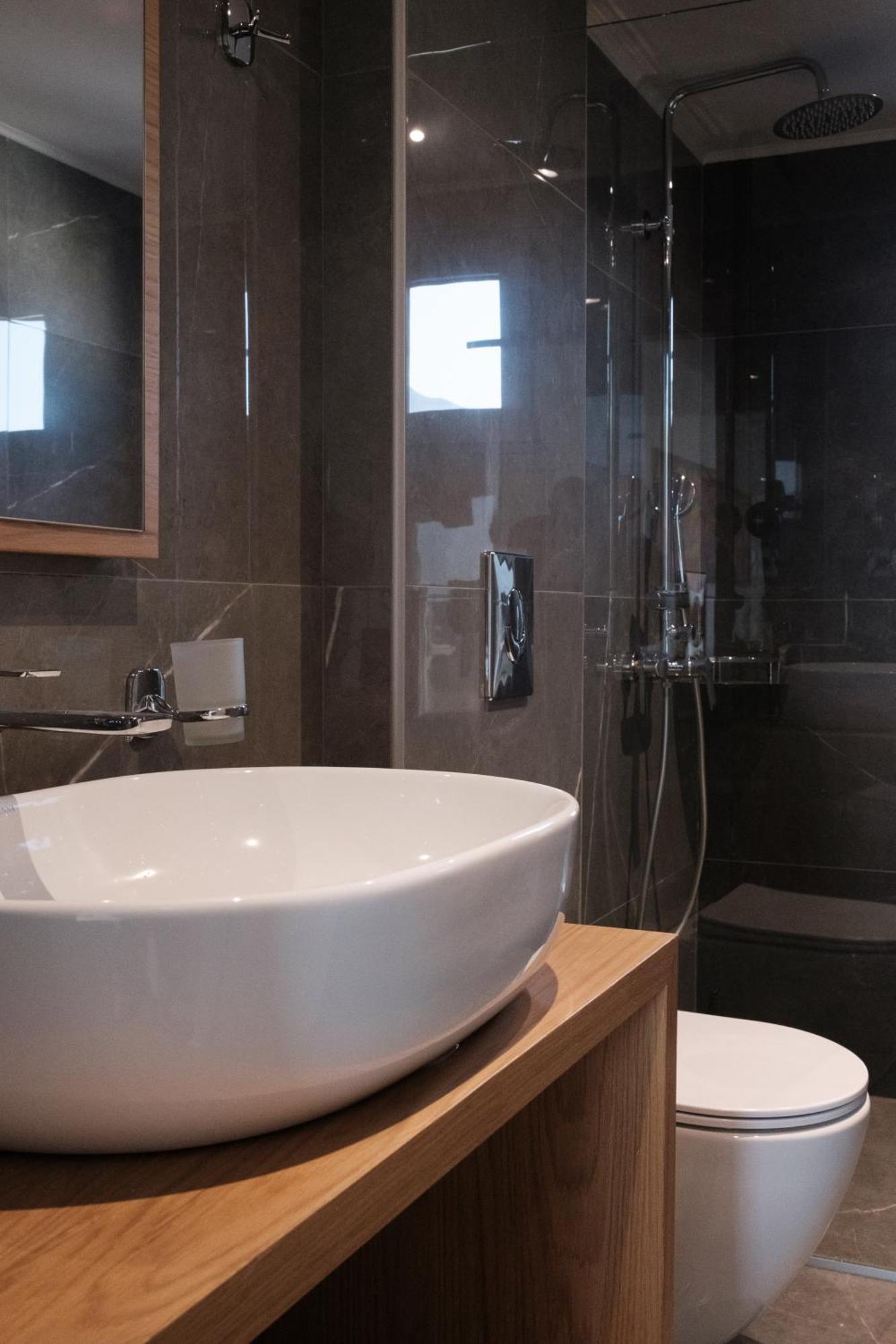 Sky-high 70sqm Penthouse W. Stunning Views - 05 Khania